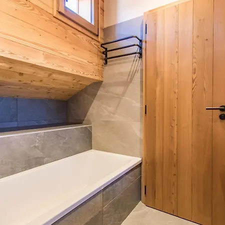 Aravis Cosy - & Piscine Apartment